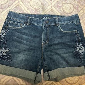 White House black market blue denim short